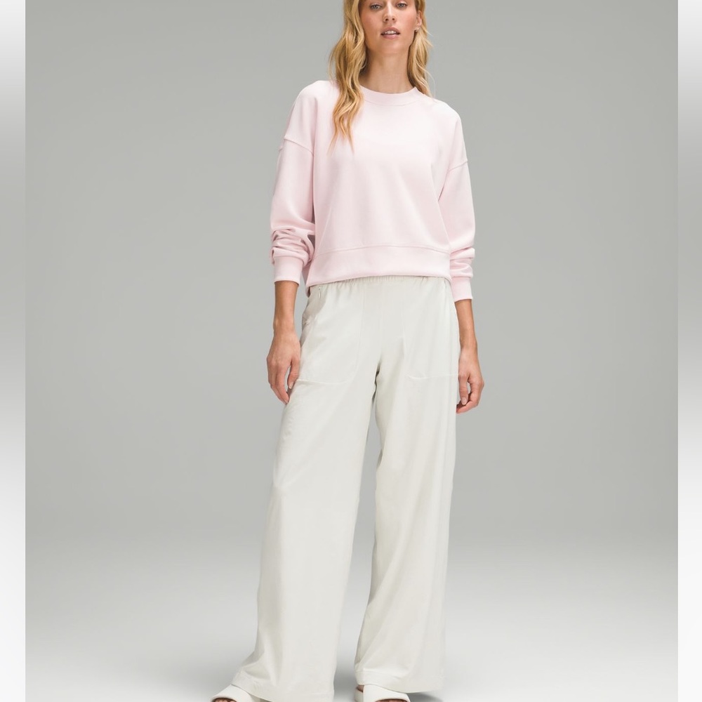 Lululemon Softstreme Perfectly Oversized cropped crew